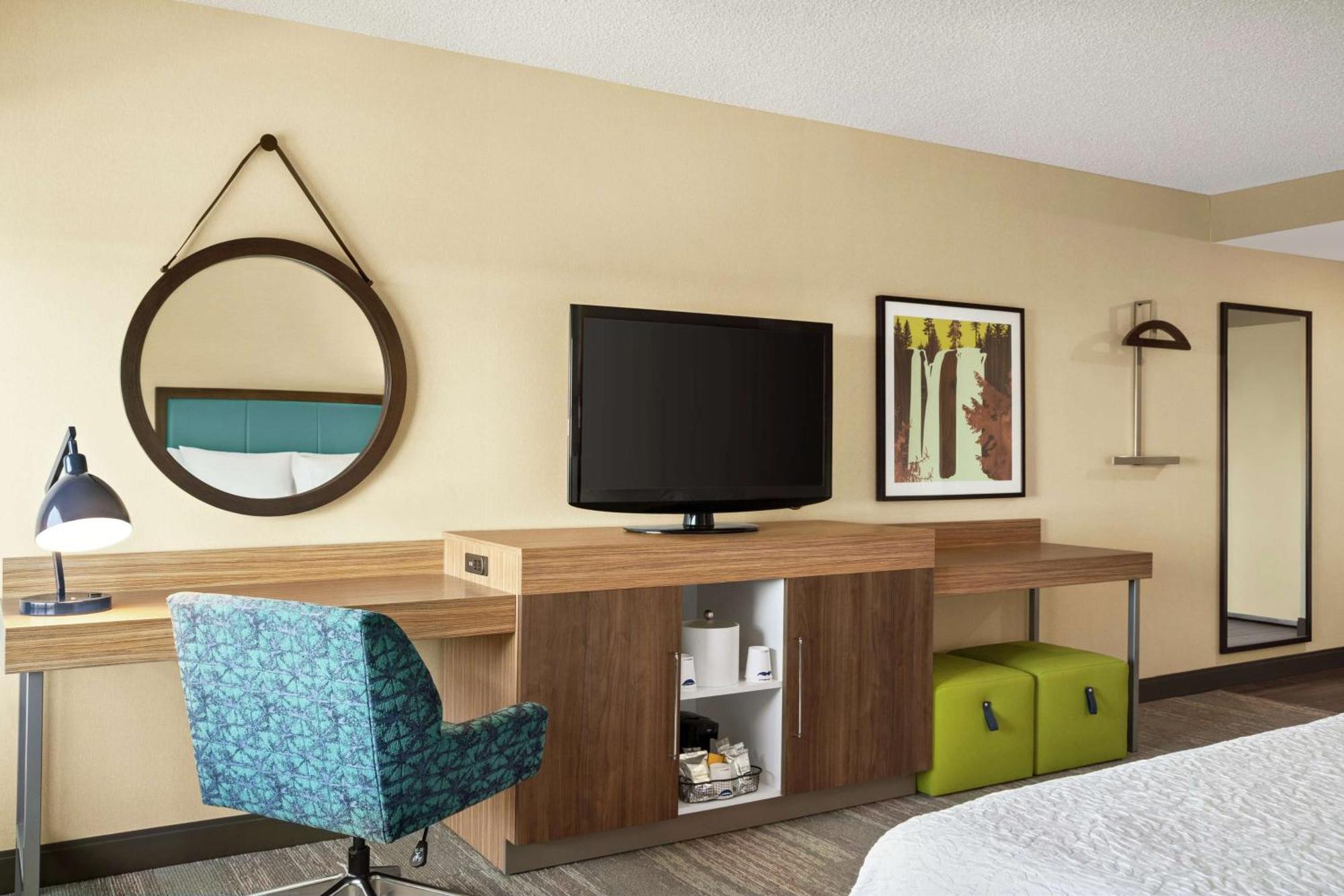 Hampton Inn Portland Airport Exterior foto